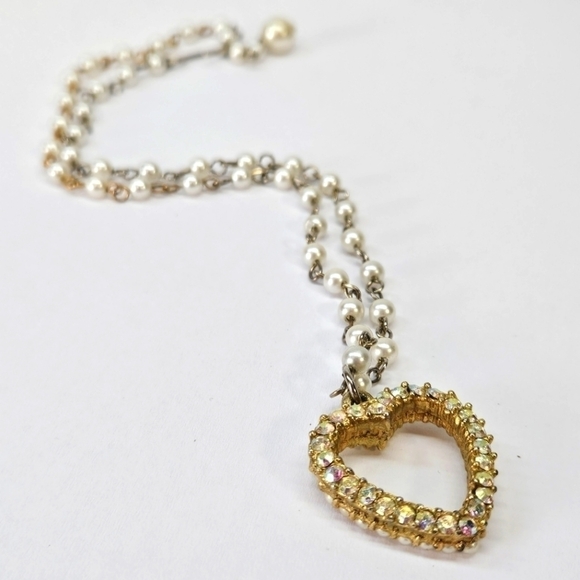 VINTAGE Reversible Aurora Borealis AB Rhinestone and Faux Pearl Heart Necklace - Picture 2 of 7